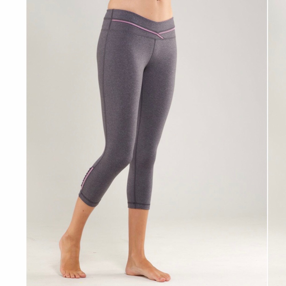 Lululemon Priiti Crops Grey Mauve Size 4